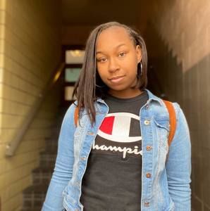 Meet your Posher, Ñeñe